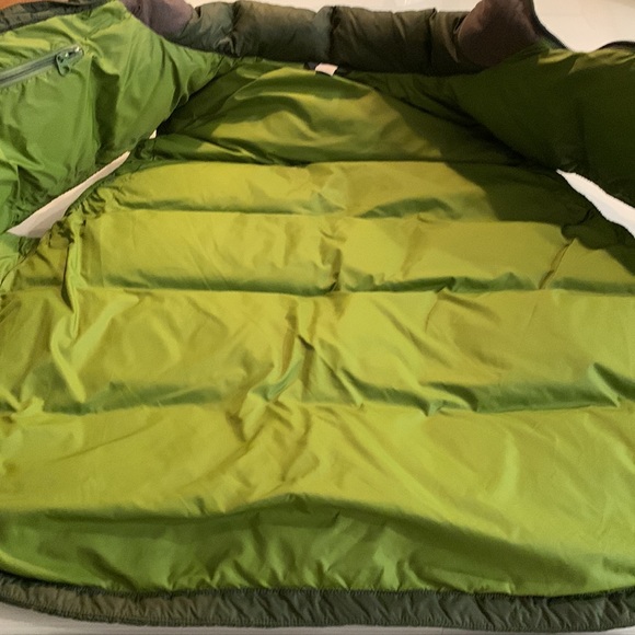 Mountain Equipment Co-op down vest - size L - Picture 8 of 10